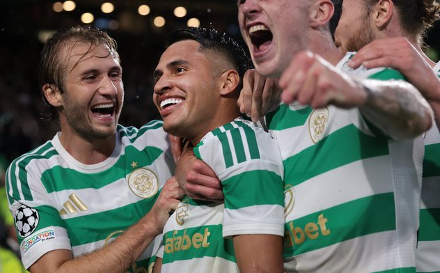 Celtic against LASK