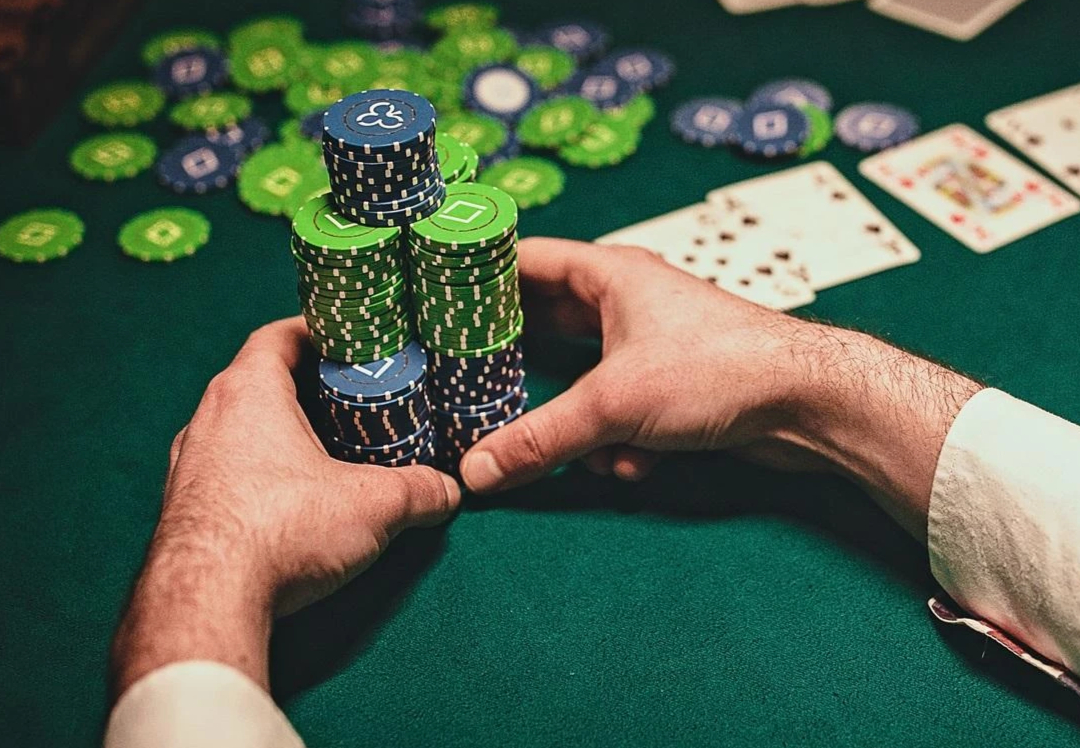 Irish player checking a casino licence footer on a laptop