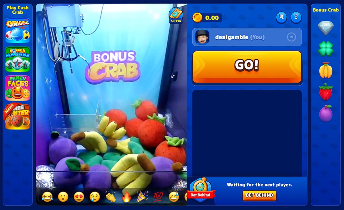 Bonus Crab lobby screen with a live claw machine stream and queue indicator